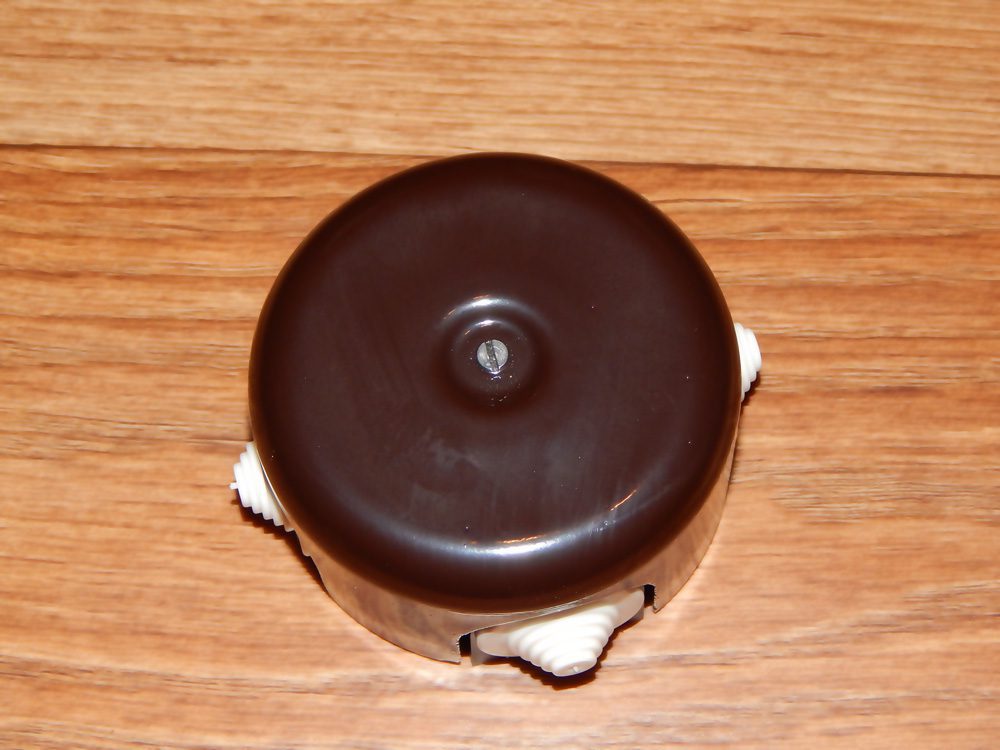 Распределительная коробка 78мм BIRONI керамическая коричневая
