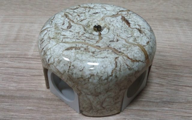 Распределительная коробка BIRONI керамическая "Мрамор"
