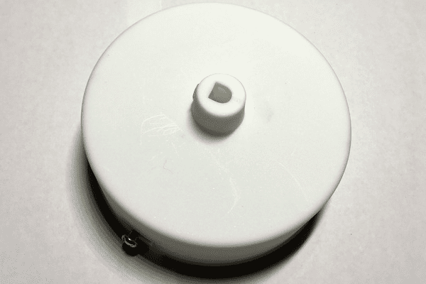 AMP основание круг пластик white
