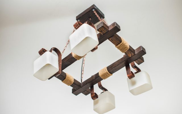 Квадро/4 40х60 плафон ріг ланц канат Е-27