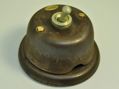 Выключатель накладной тумблерный ART керамический коричневый под старину однорычажковый