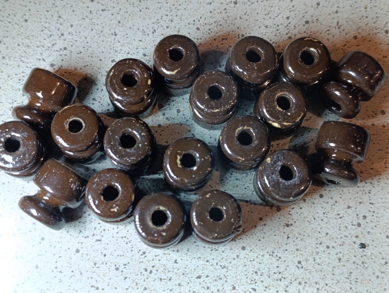 Ролик RE керамический коричневый 2-й сорт